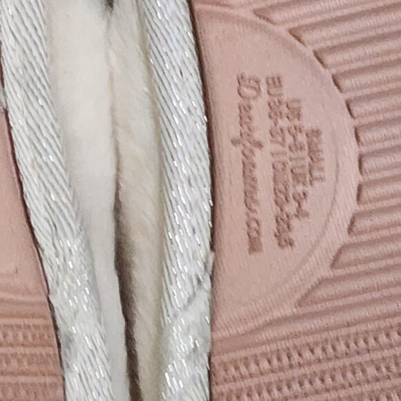 Dluxe by Dearfoams Cream Plush Rubber Soled Super Mom Memory Foam Slippers Sz S - Picture 8 of 16